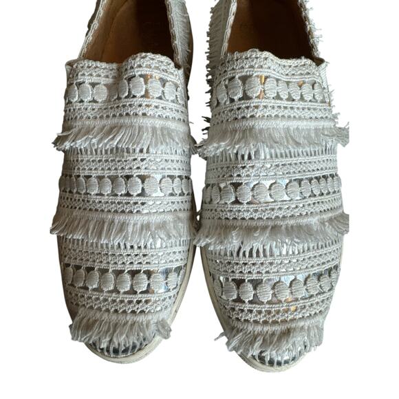 Seychelles Floral Lace Eyelet Fringe Metallic White Slip on Sneakers Sz: 8 - Picture 5 of 10